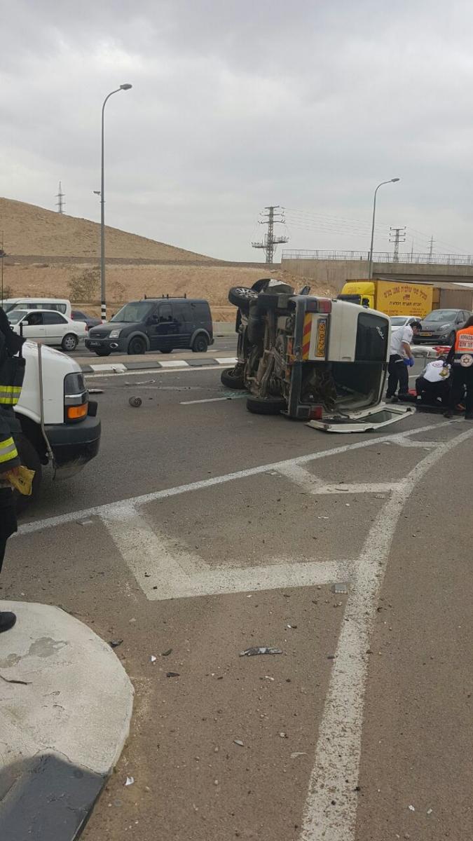 זירת התאונה בצומת אוהלים (צילום: נדב ויצמן)